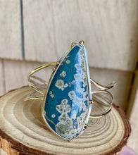 Load image into Gallery viewer, Lake Michigan Statement Cuff