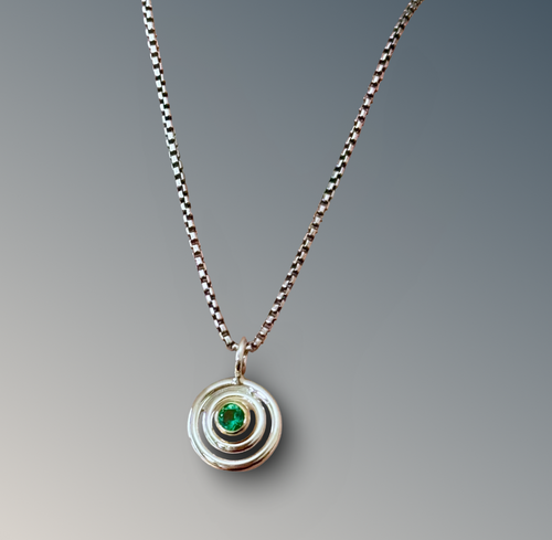 3mm Emerald Layered Circle Necklace