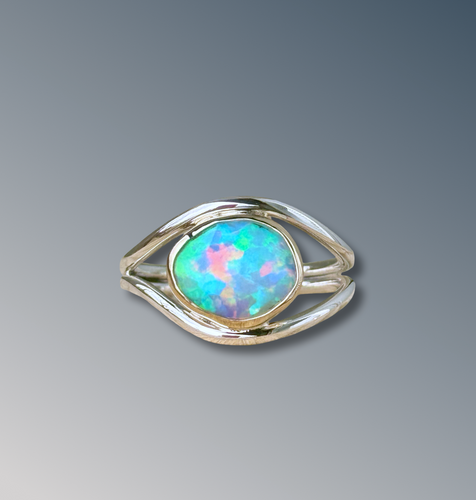 Split Curved Welo Opal Ring