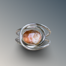 Load image into Gallery viewer, Horizontal Layered Oregon Sunstone Ring