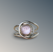 Load image into Gallery viewer, Horizonta Layered Morganite Ring