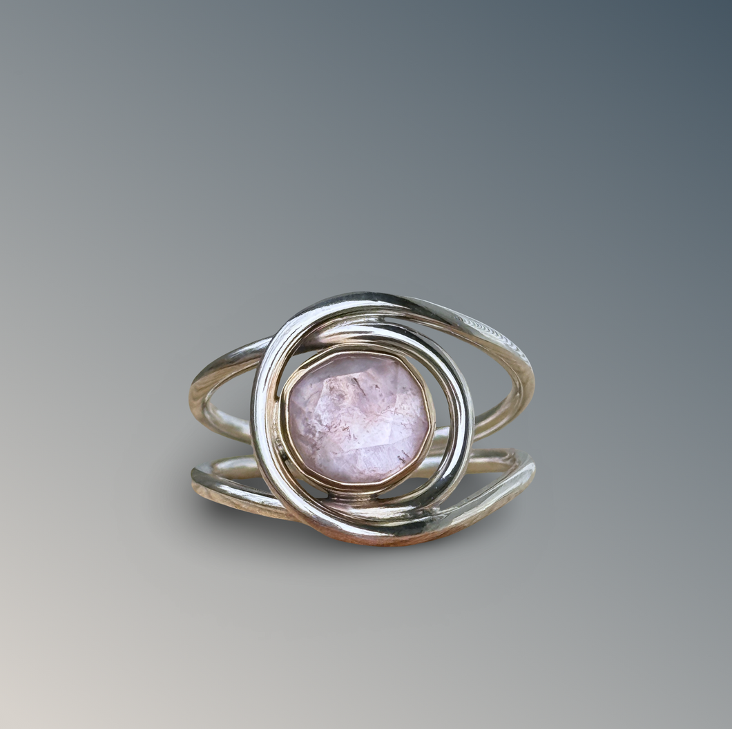 Horizonta Layered Morganite Ring