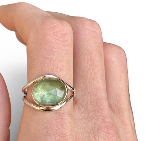 Split Curved Prehnite Statement Ring