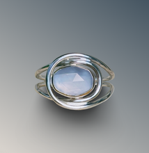 Load image into Gallery viewer, Horizontal Layered Chalcedony Ring