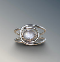 Load image into Gallery viewer, Horizontal Layered Lilac Zircon Ring