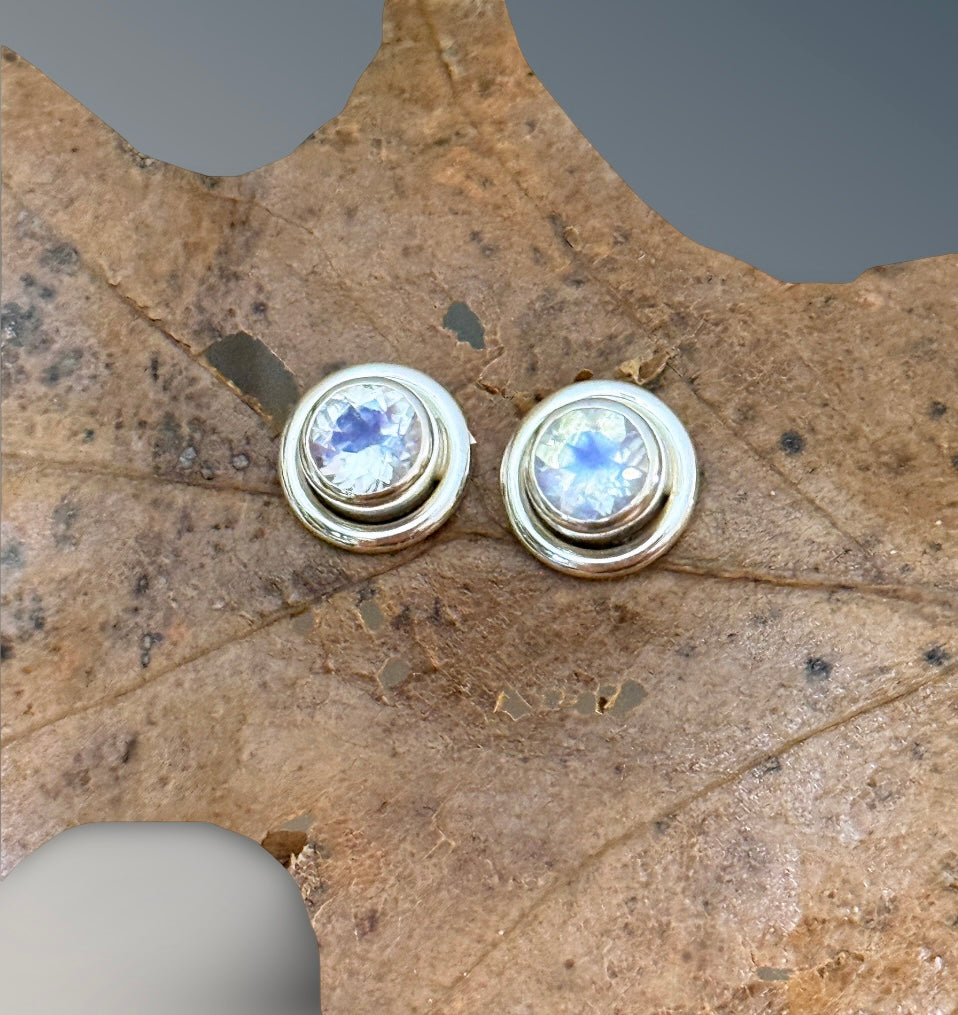 5mm Rainbow Moonstone Circle Studs