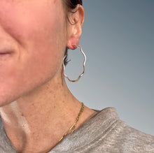 Load image into Gallery viewer, Silver Wave Hoops