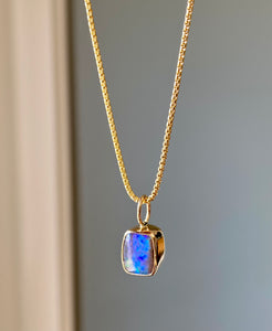Simple Australian Opal Gold Necklace